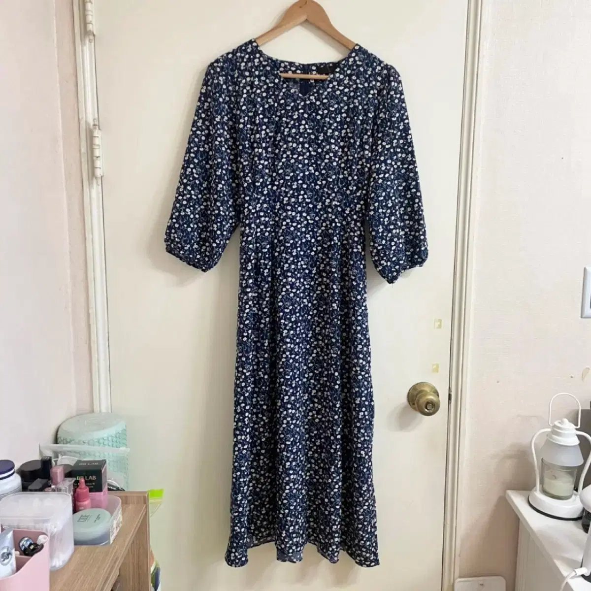 新製品] ネイビーシフォン花柄ストラップロングドレス